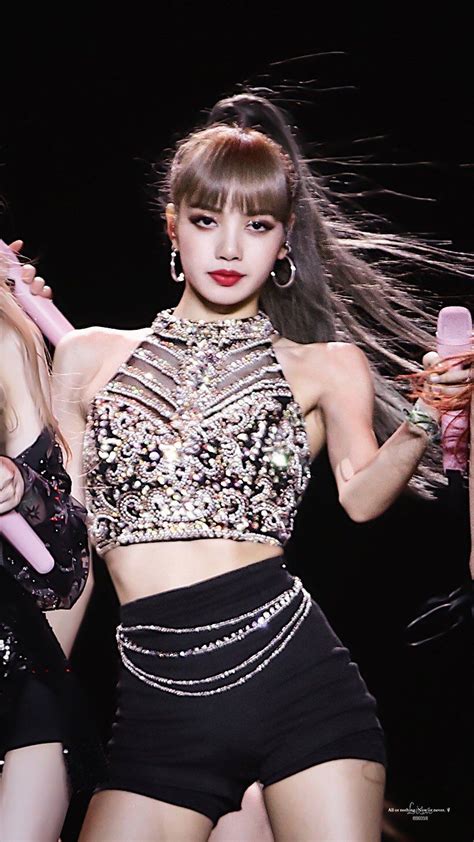 k pop outfit lisa.